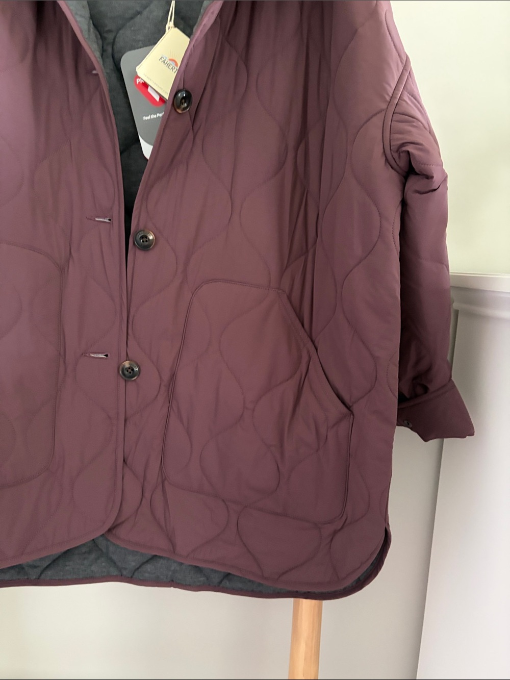 Faherty Horizon Quilted Jacket - Plum M - Picture 5 of 9